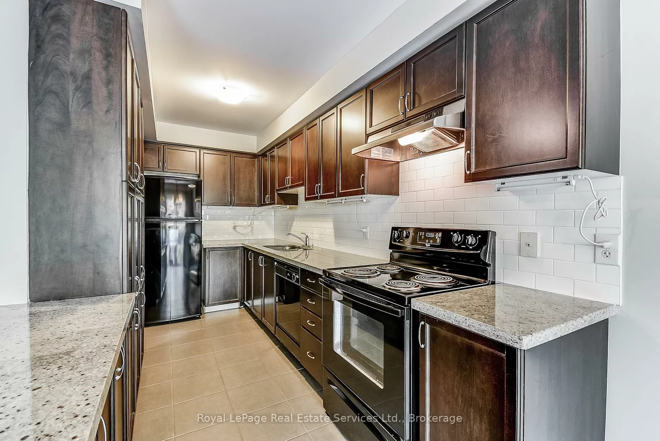 233, Duskywing, 1001 - BR Bronte, Oakville