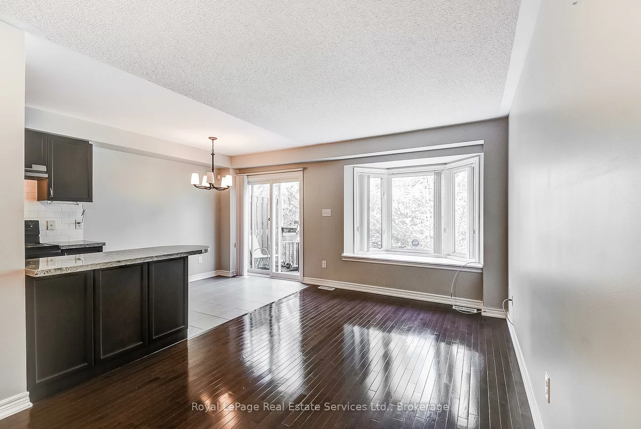 233, Duskywing, 1001 - BR Bronte, Oakville