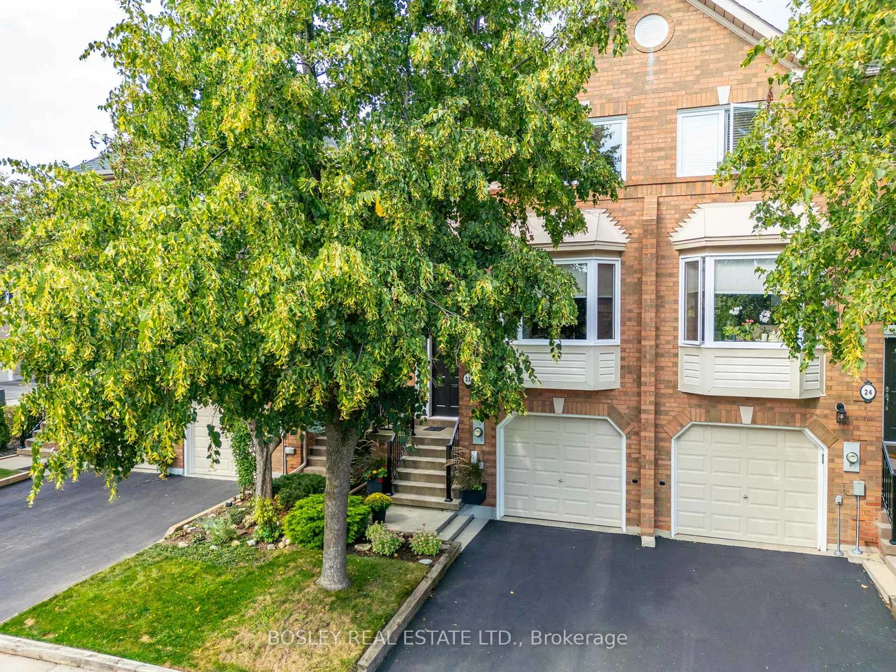 2051, Merchants, 1007 - GA Glen Abbey, Oakville