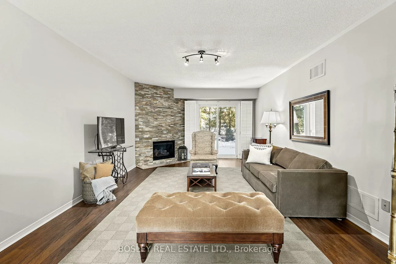 2051, Merchants, 1007 - GA Glen Abbey, Oakville