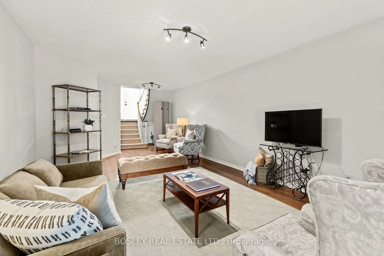 2051, Merchants, 1007 - GA Glen Abbey, Oakville