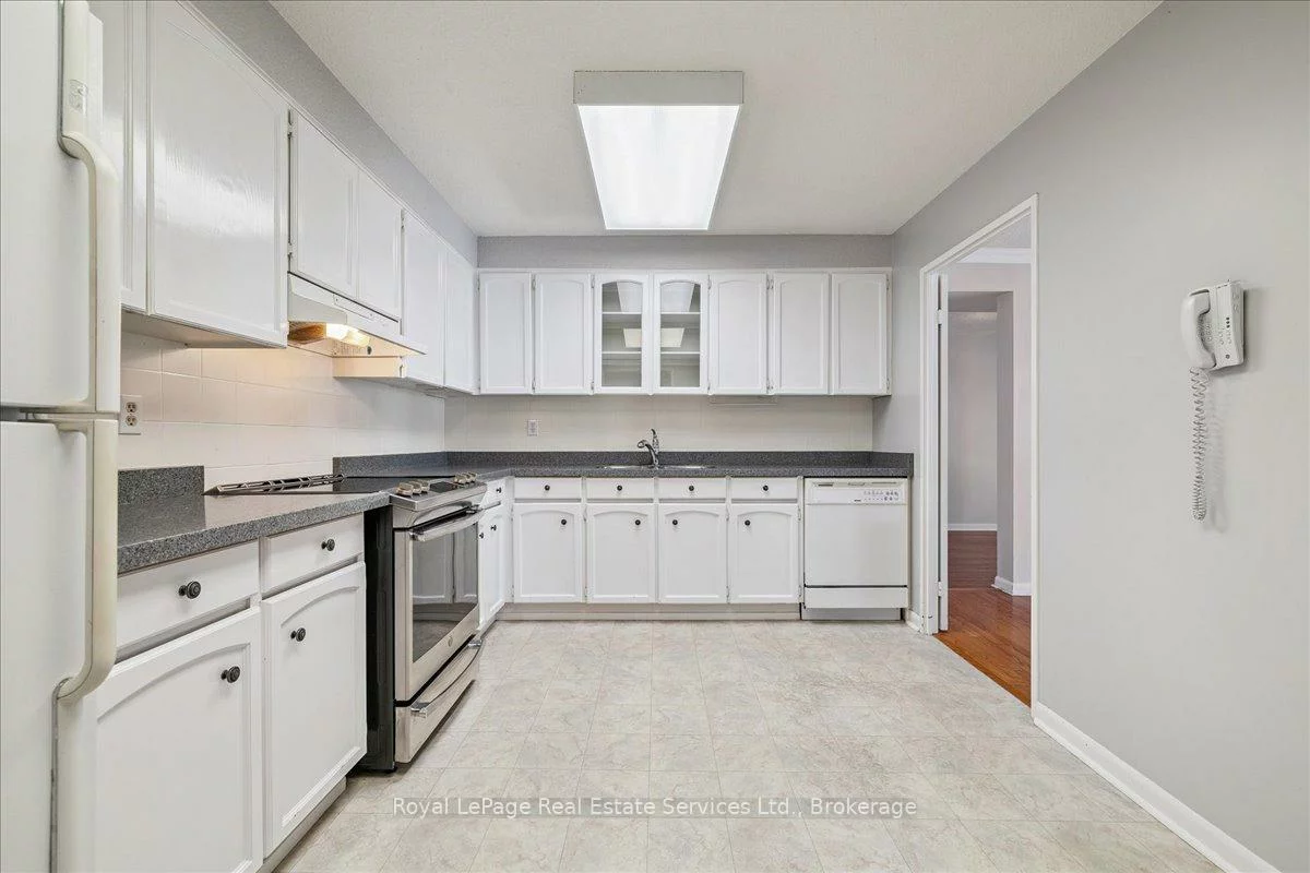 2185, Marine, 1001 - BR Bronte, Oakville