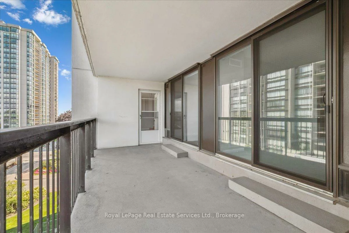2185, Marine, 1001 - BR Bronte, Oakville