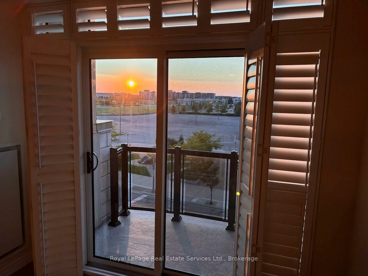 216, Oak Park, 1015 - RO River Oaks, Oakville
