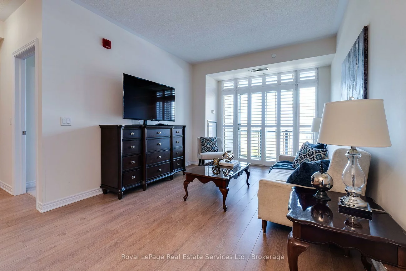 216, Oak Park, 1015 - RO River Oaks, Oakville