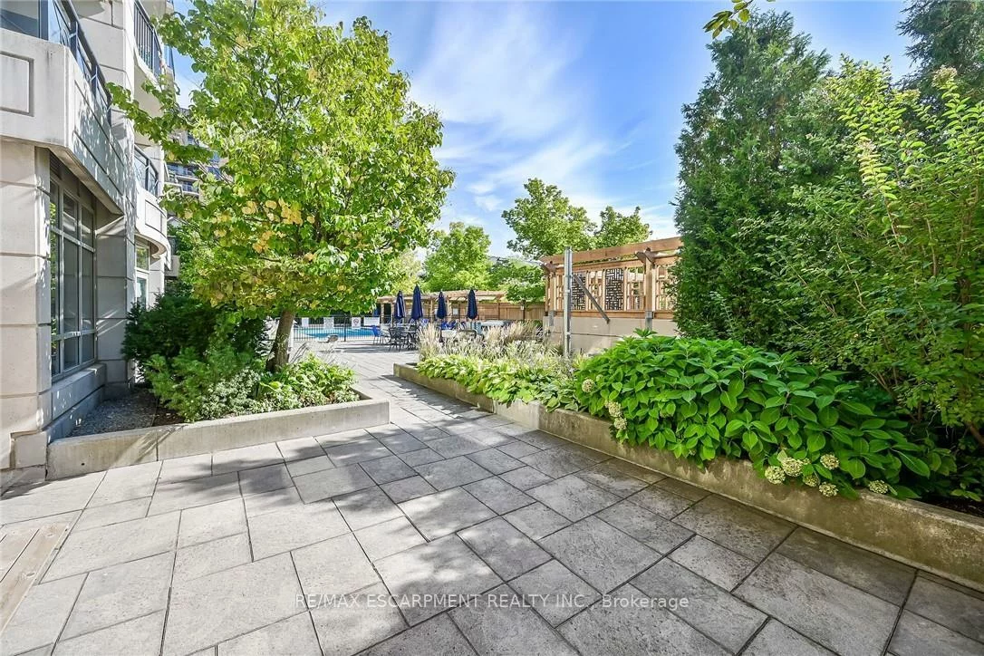 2365, Central Park, 1015 - RO River Oaks, Oakville