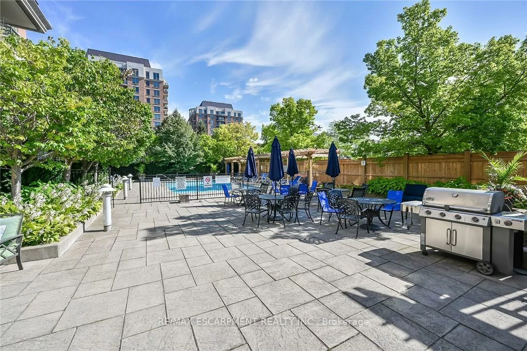 2365, Central Park, 1015 - RO River Oaks, Oakville