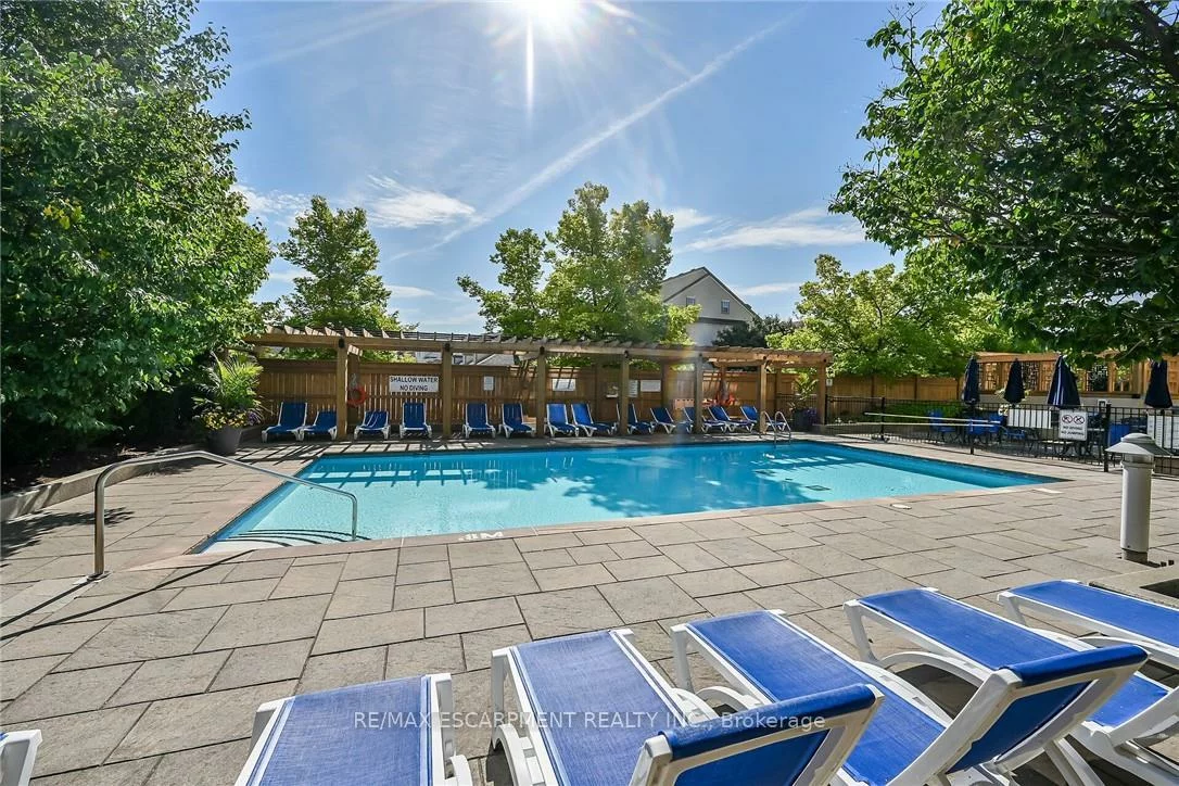 2365, Central Park, 1015 - RO River Oaks, Oakville