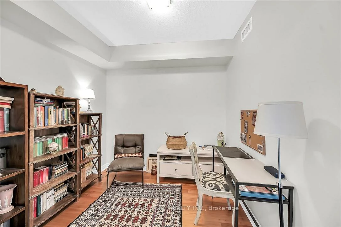 2365, Central Park, 1015 - RO River Oaks, Oakville