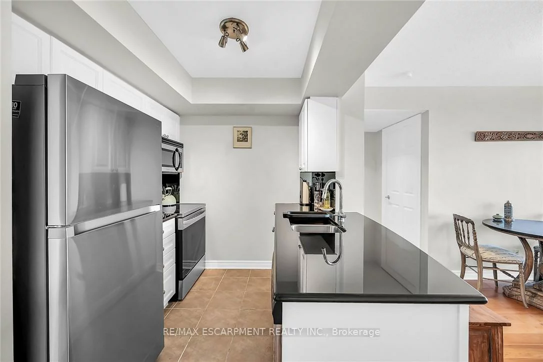 2365, Central Park, 1015 - RO River Oaks, Oakville