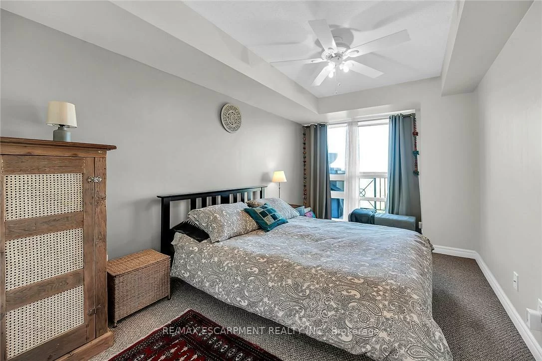 2365, Central Park, 1015 - RO River Oaks, Oakville