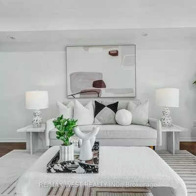 15, Hays, 1015 - RO River Oaks, Oakville