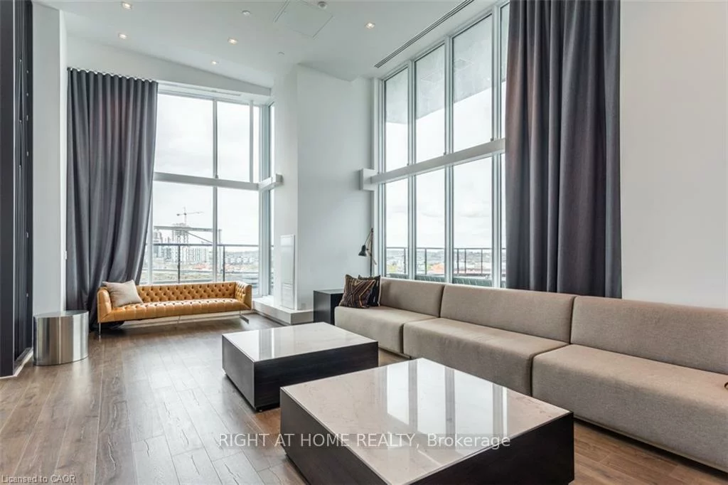297, Oak Walk, 1015 - RO River Oaks, Oakville