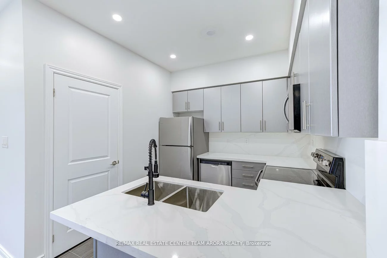 2326, Taunton, 1015 - RO River Oaks, Oakville