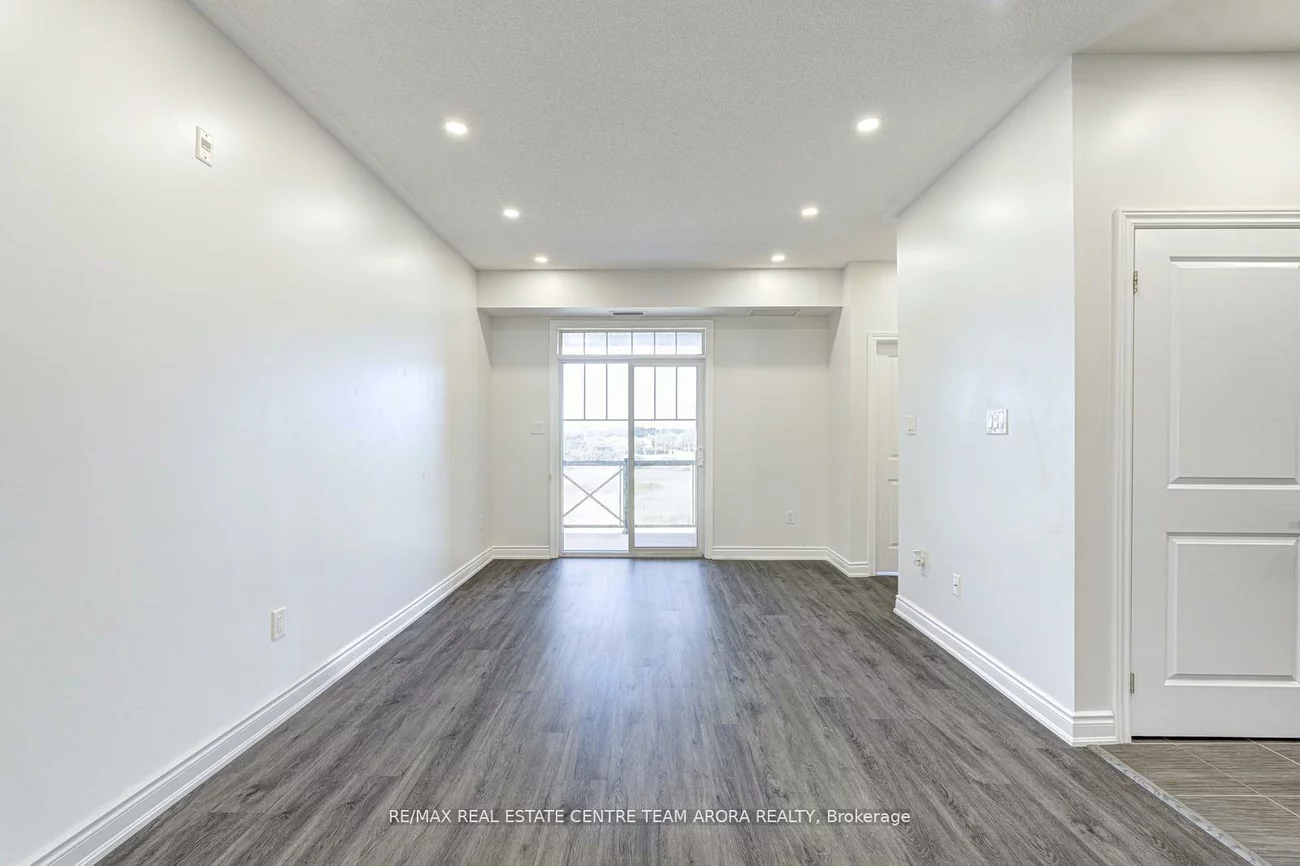 2326, Taunton, 1015 - RO River Oaks, Oakville