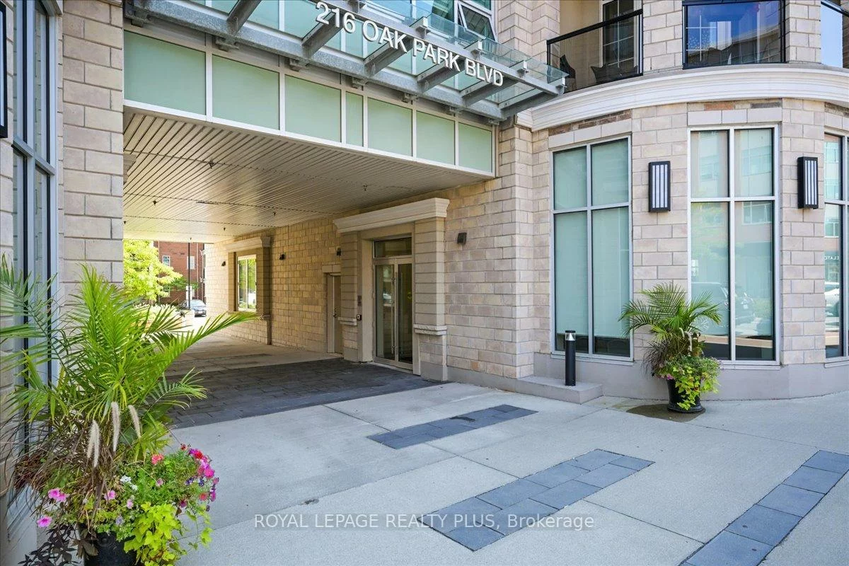 216, Oak Park, 1015 - RO River Oaks, Oakville