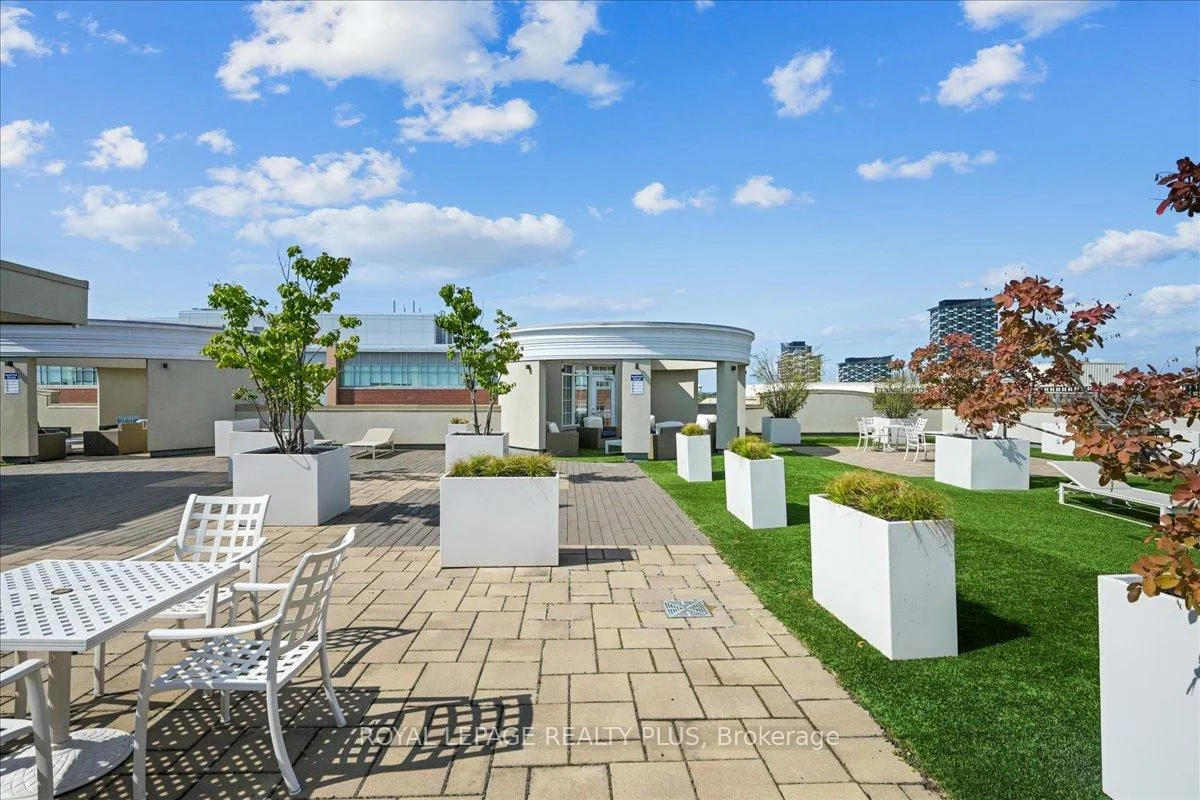216, Oak Park, 1015 - RO River Oaks, Oakville