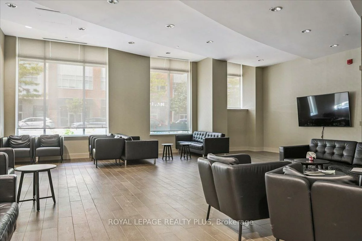 216, Oak Park, 1015 - RO River Oaks, Oakville
