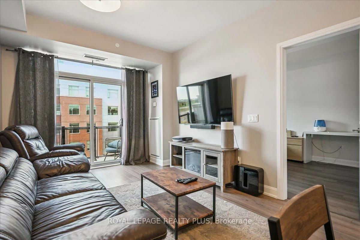 216, Oak Park, 1015 - RO River Oaks, Oakville
