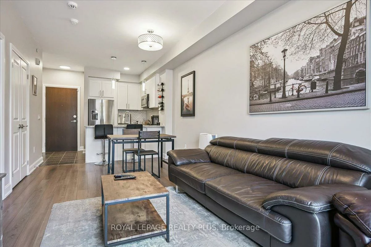 216, Oak Park, 1015 - RO River Oaks, Oakville