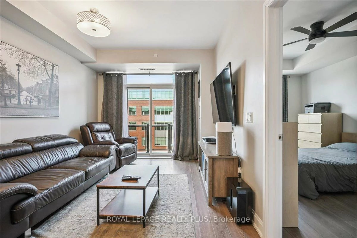 216, Oak Park, 1015 - RO River Oaks, Oakville
