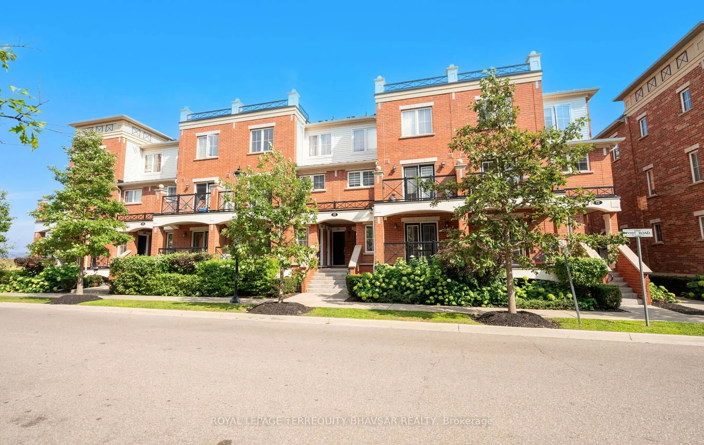 2460, Post, 1015 - RO River Oaks, Oakville