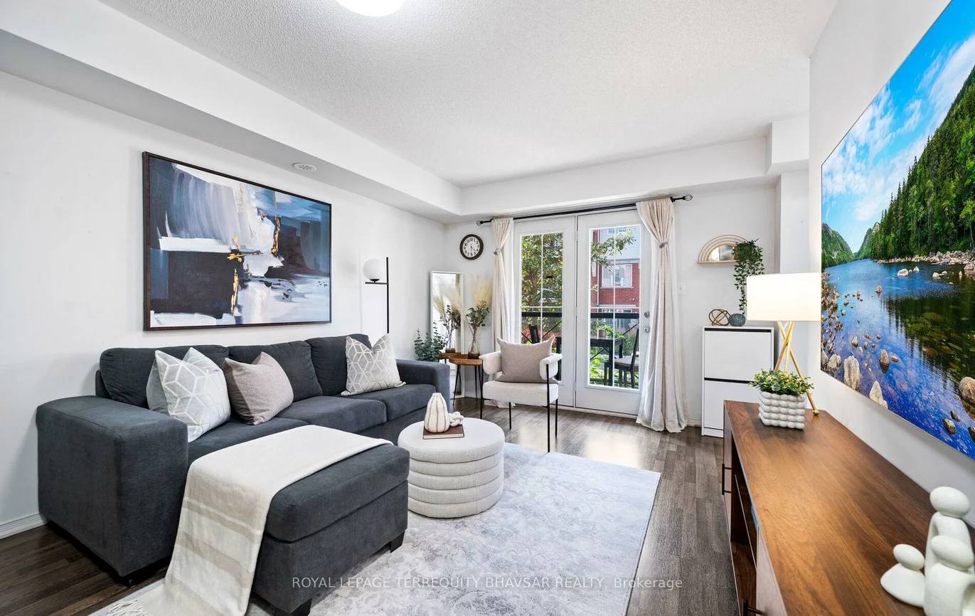 2460, Post, 1015 - RO River Oaks, Oakville
