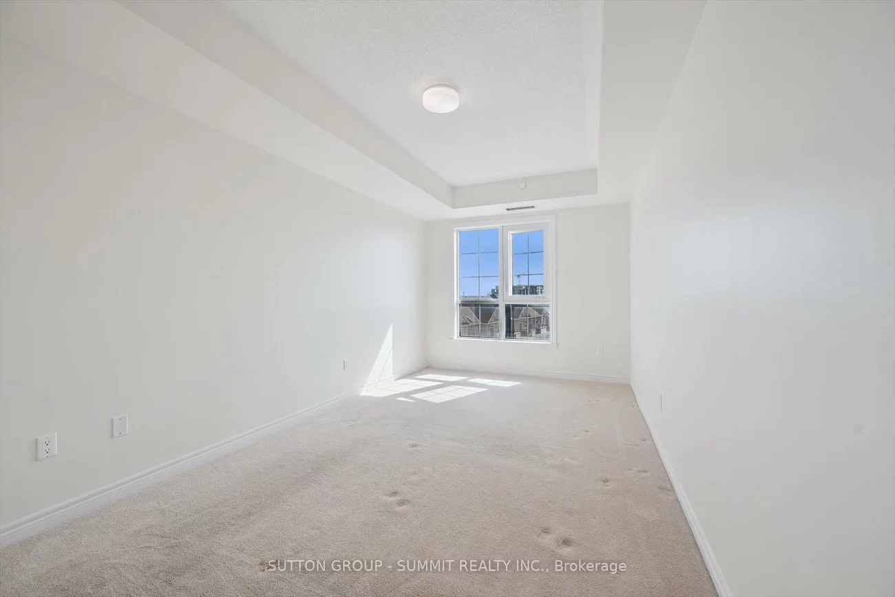 216, Oak Park, 1015 - RO River Oaks, Oakville