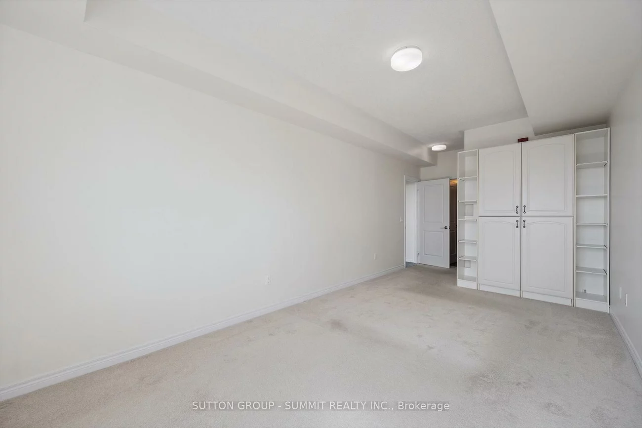 216, Oak Park, 1015 - RO River Oaks, Oakville
