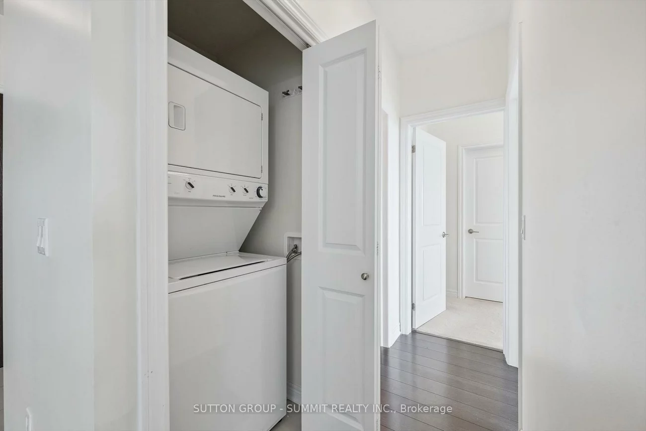 216, Oak Park, 1015 - RO River Oaks, Oakville