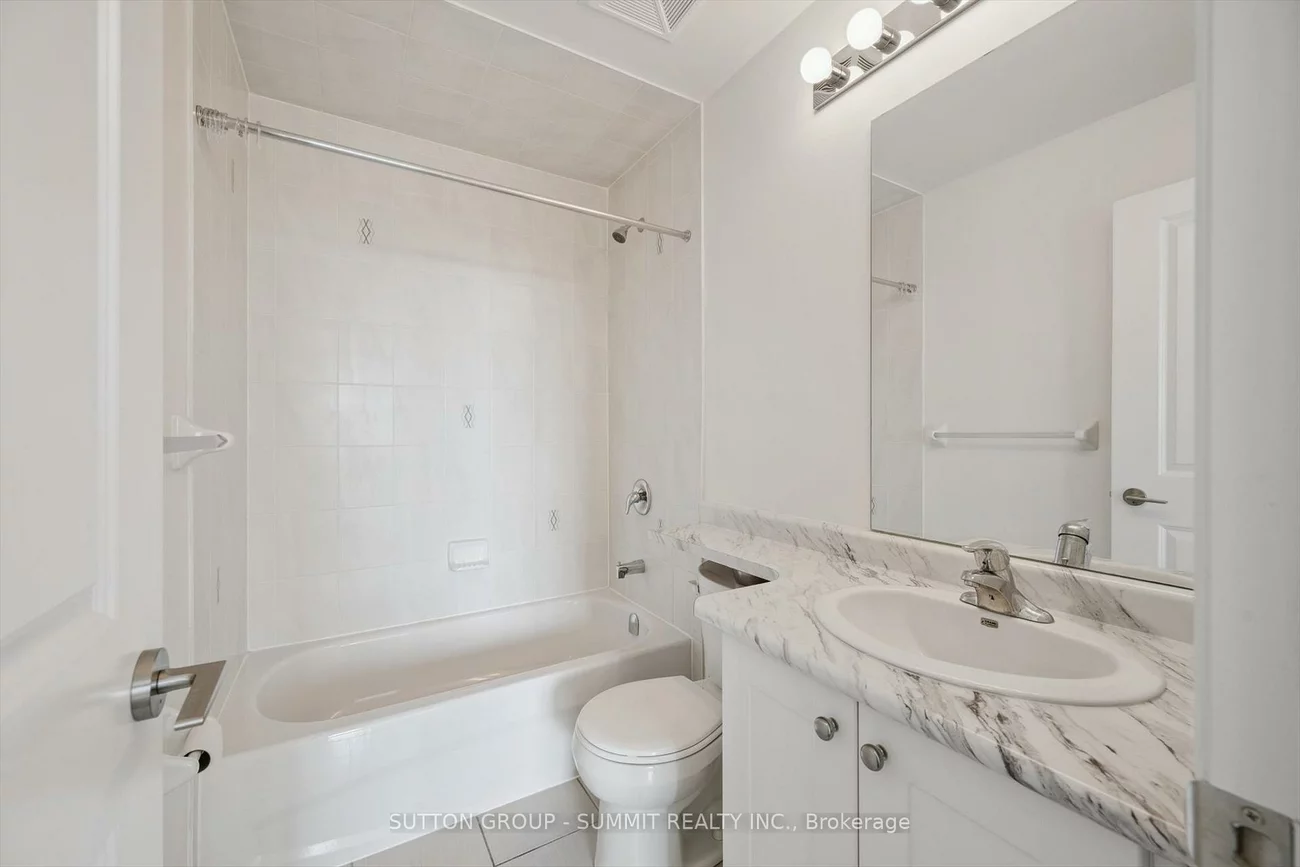 216, Oak Park, 1015 - RO River Oaks, Oakville