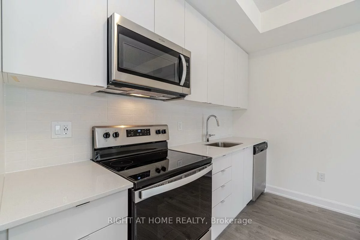 3200, William Coltson, 1010 - JM Joshua Meadows, Oakville