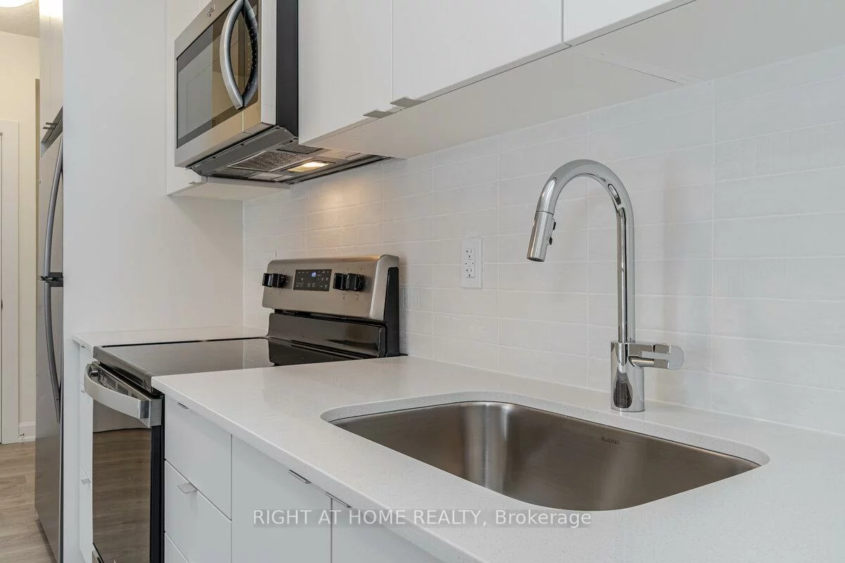 3200, William Coltson, 1010 - JM Joshua Meadows, Oakville