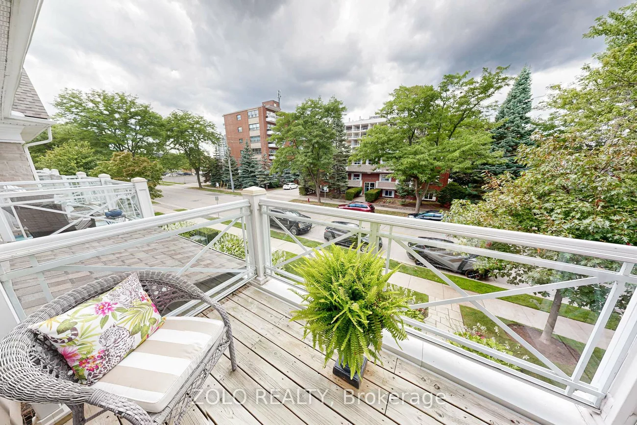 2372, Marine, 1001 - BR Bronte, Oakville