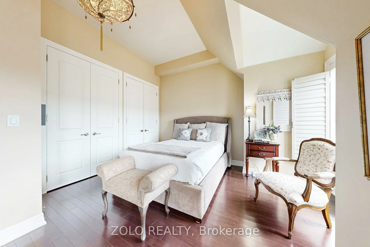 2372, Marine, 1001 - BR Bronte, Oakville