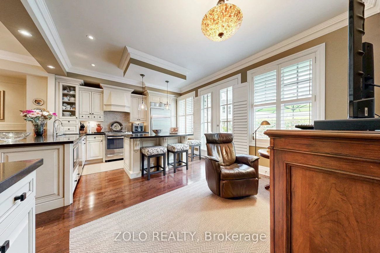 2372, Marine, 1001 - BR Bronte, Oakville
