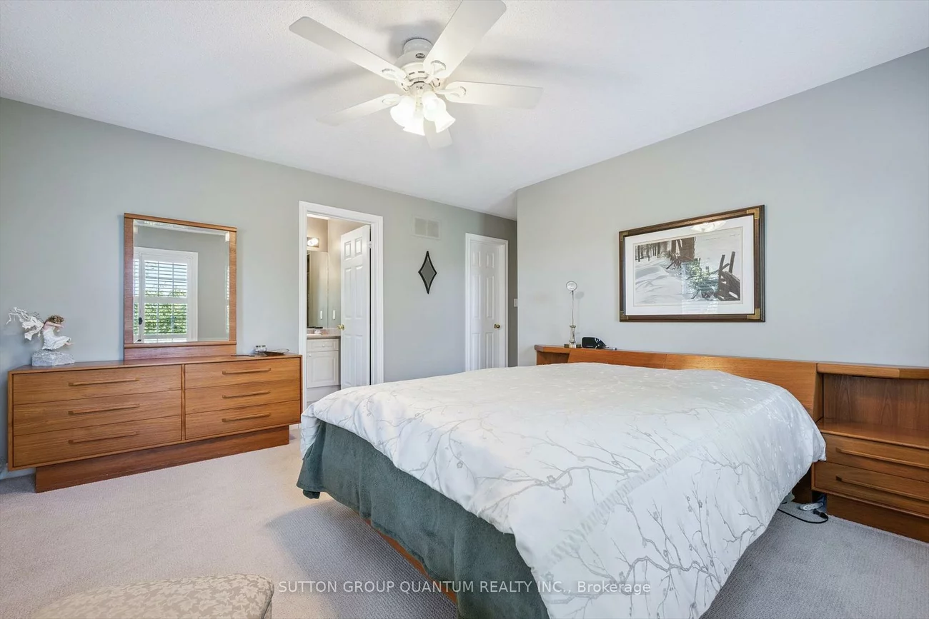 300, Ravineview, 1018 - WC Wedgewood Creek, Oakville