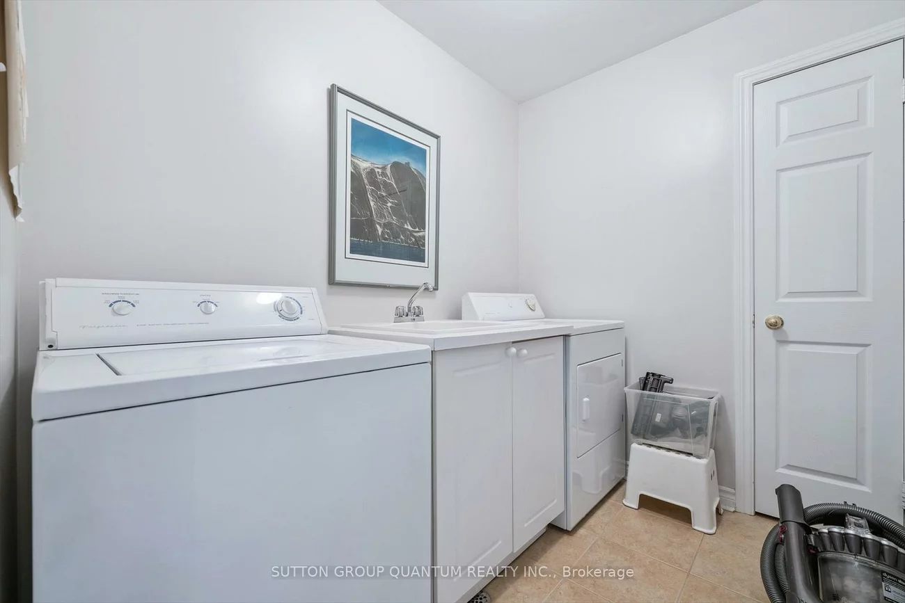 300, Ravineview, 1018 - WC Wedgewood Creek, Oakville