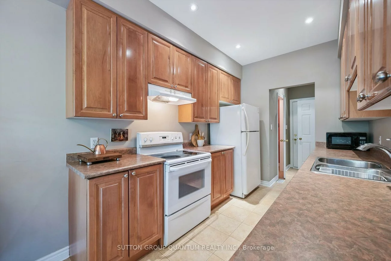 300, Ravineview, 1018 - WC Wedgewood Creek, Oakville