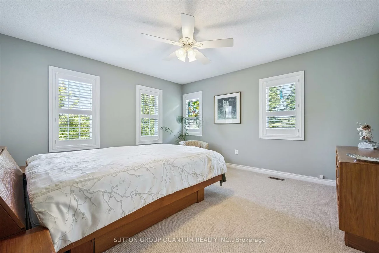 300, Ravineview, 1018 - WC Wedgewood Creek, Oakville