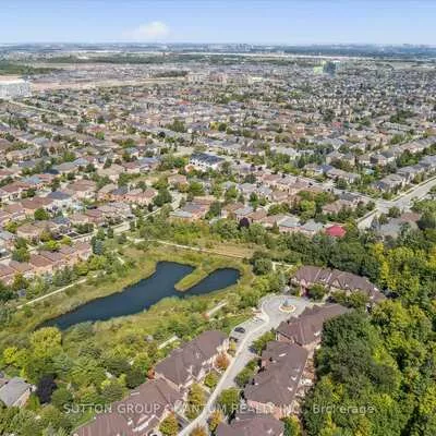 300, Ravineview, 1018 - WC Wedgewood Creek, Oakville