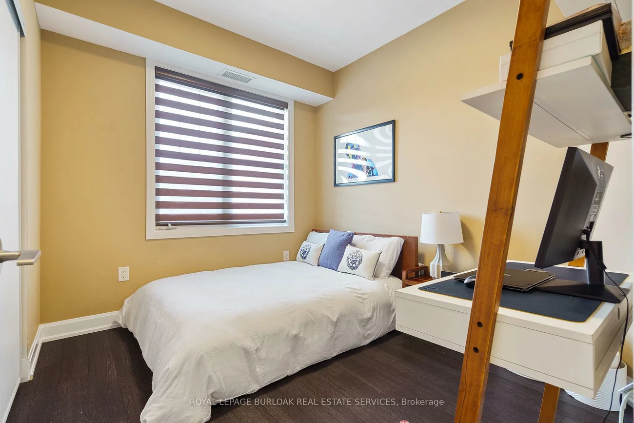 272, Georgian, 1015 - RO River Oaks, Oakville