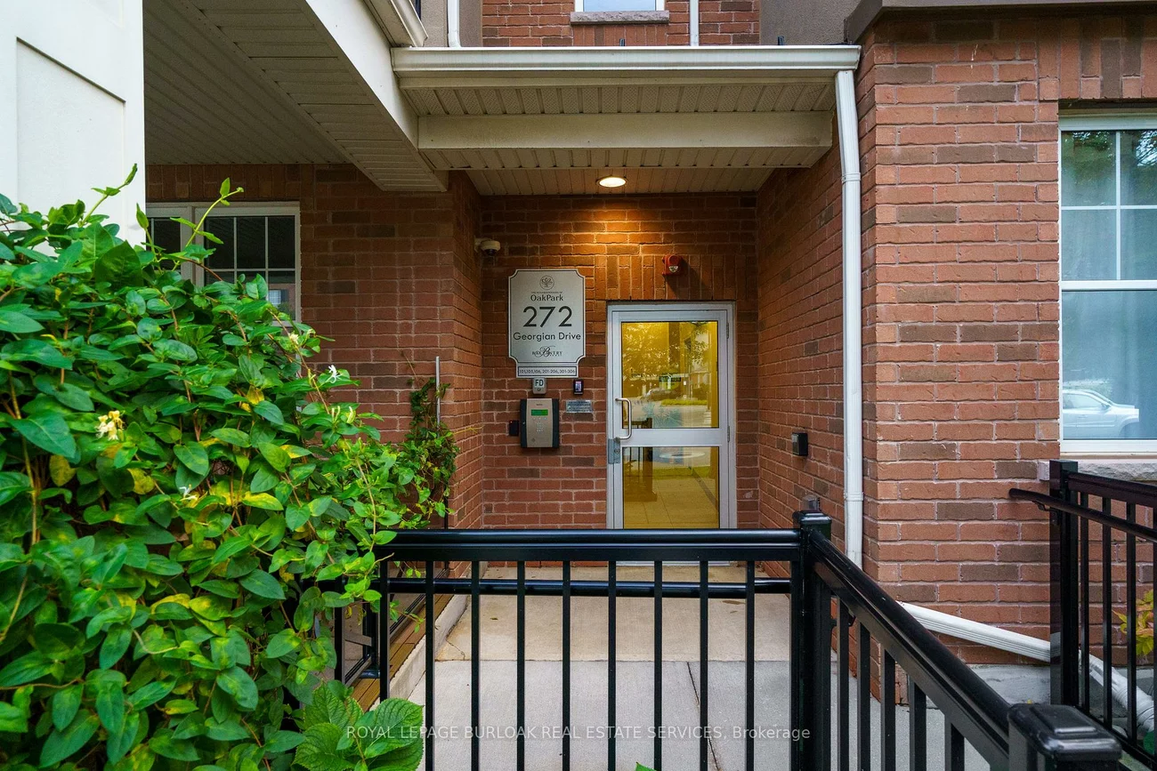 272, Georgian, 1015 - RO River Oaks, Oakville