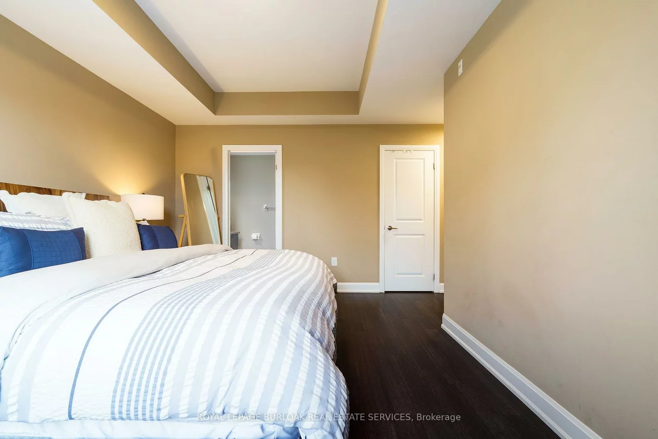 272, Georgian, 1015 - RO River Oaks, Oakville