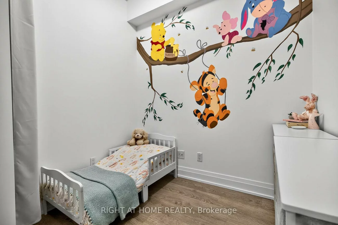 65, Speers, 1002 - CO Central, Oakville