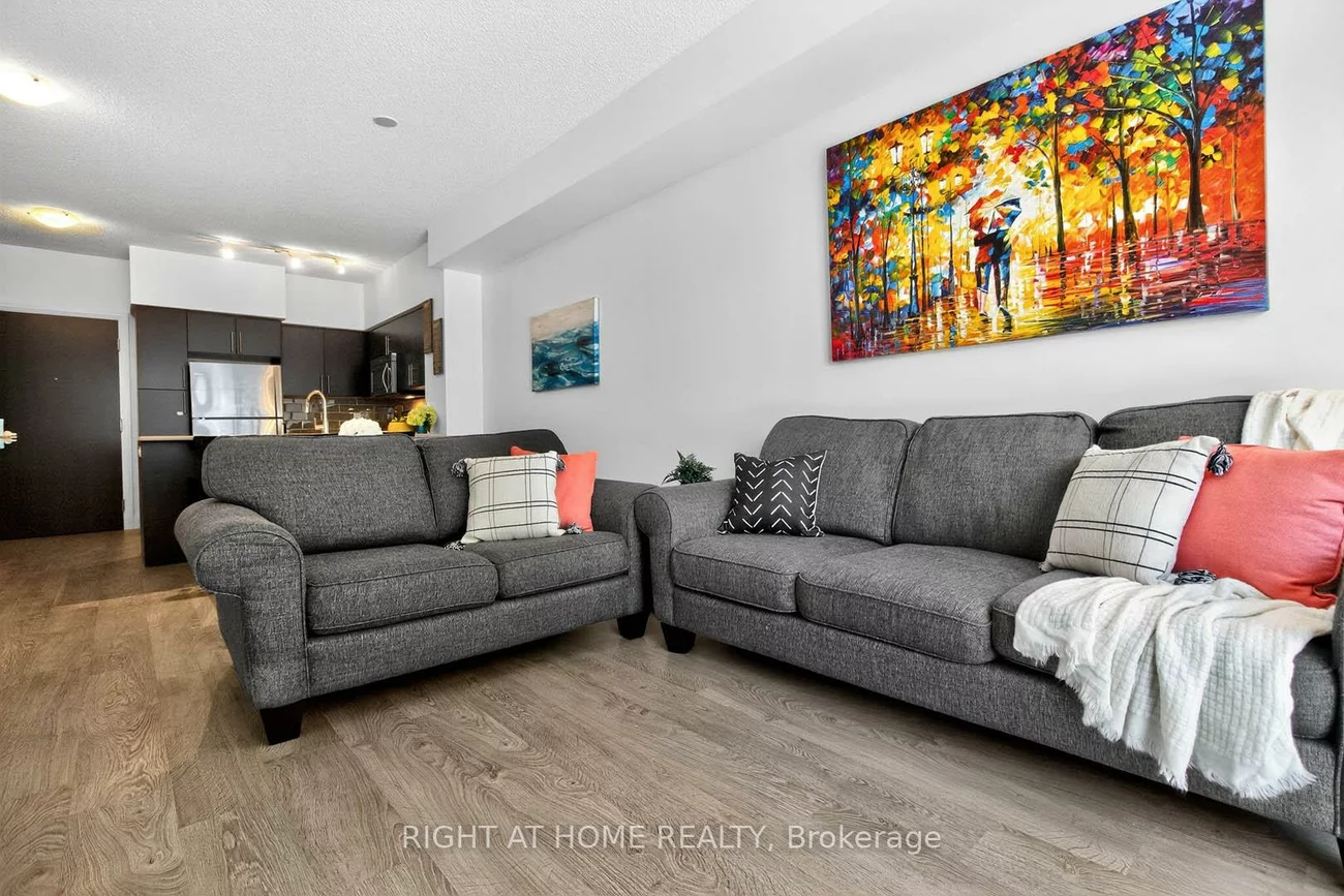 65, Speers, 1002 - CO Central, Oakville