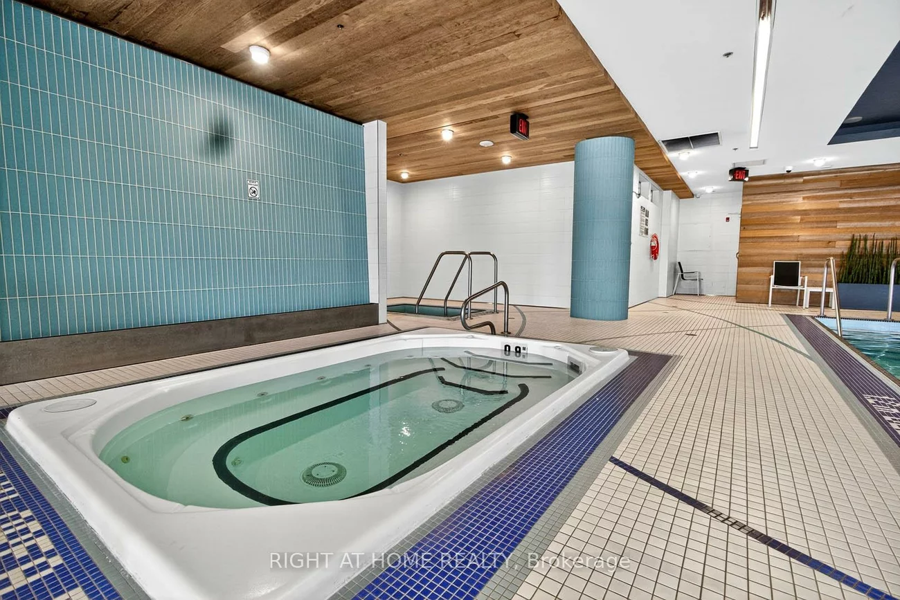 65, Speers, 1002 - CO Central, Oakville