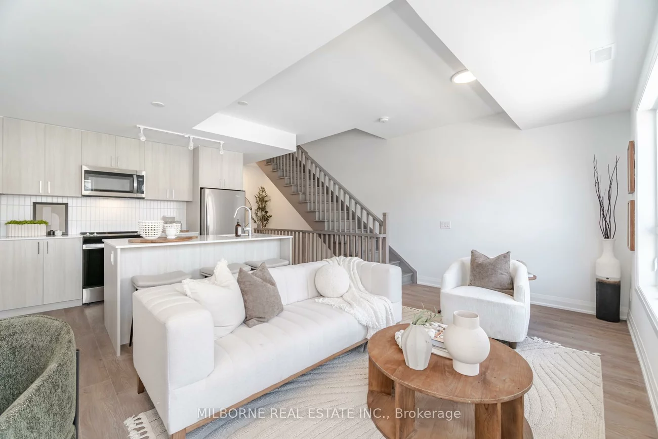 272, Ironside, 1008 - GO Glenorchy, Oakville