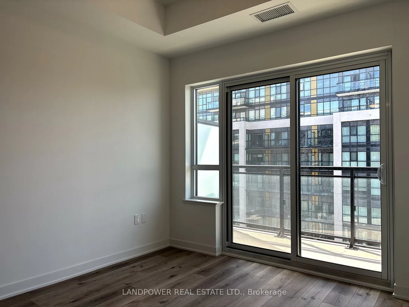 395, Dundas, 1008 - GO Glenorchy, Oakville