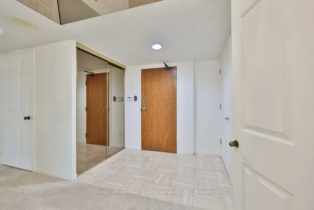 2170, Marine, 1001 - BR Bronte, Oakville